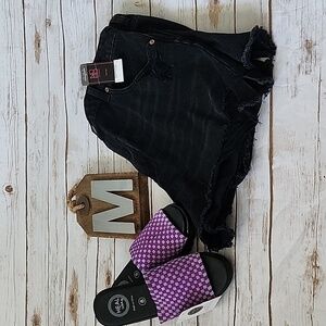 No Boundaries Black High Rise Destructed Midi Short NWT